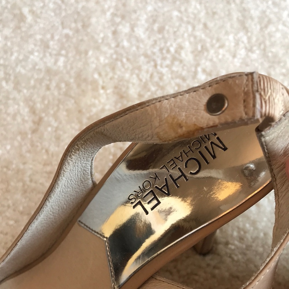 Michael Michael Kors peep toe neutral/nude heels - Picture 5 of 7